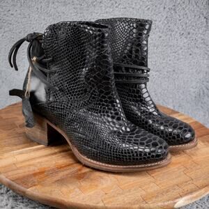 Freebird Casey Boots Snake Print Leather Lace Up Women's US 6 Black